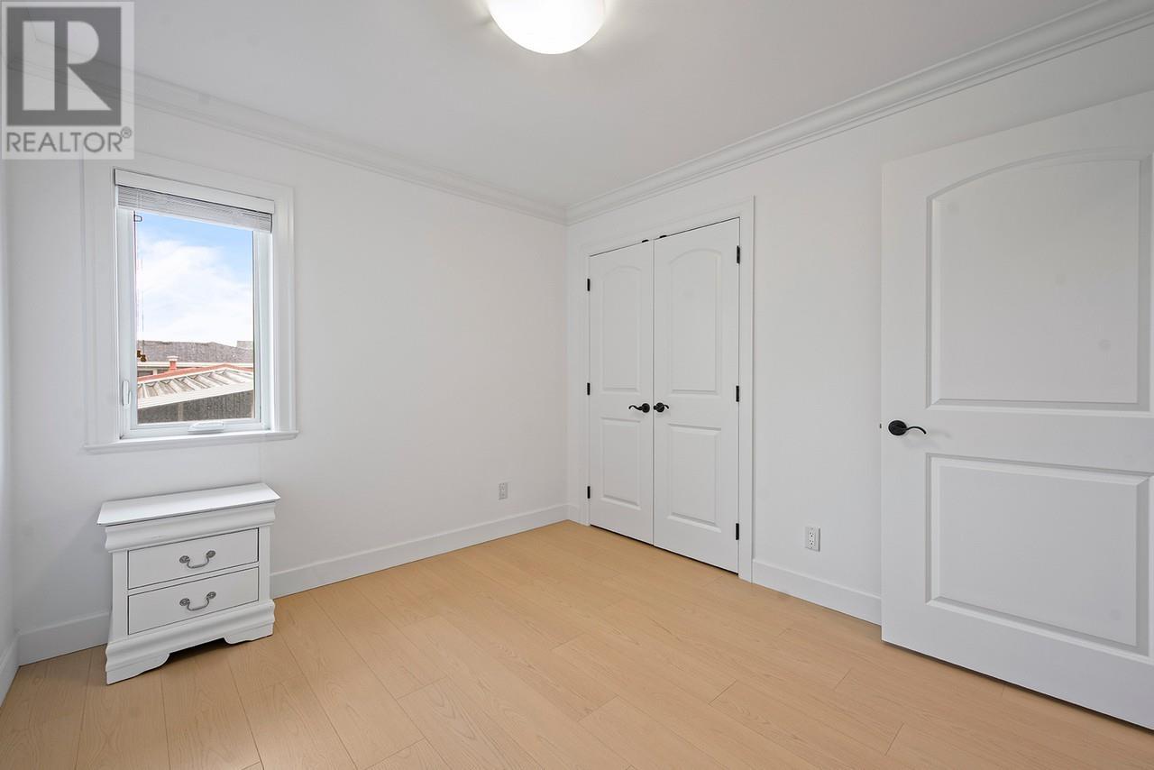 Photo 16 of 4637 Buxton Court, Burnaby BC