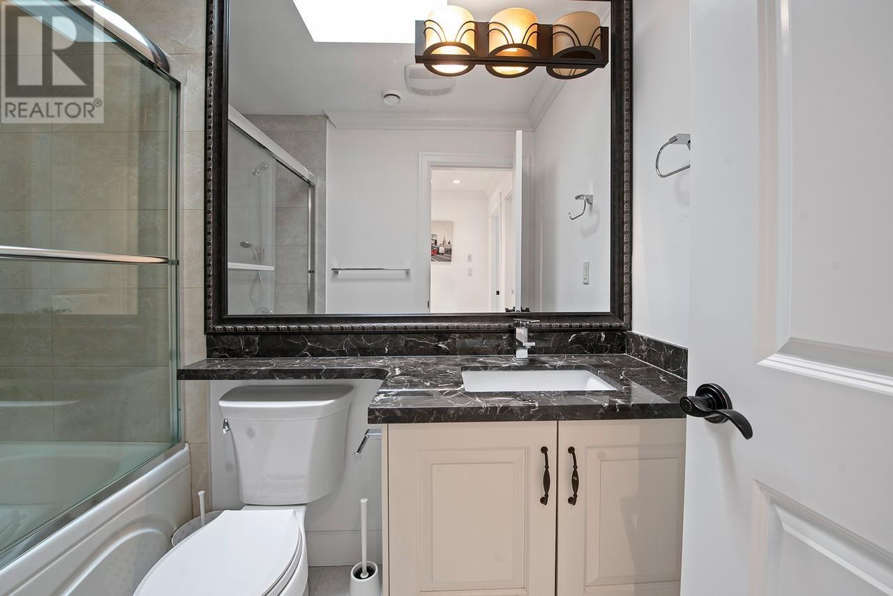 Photo 18 of 4637 Buxton Court, Burnaby BC