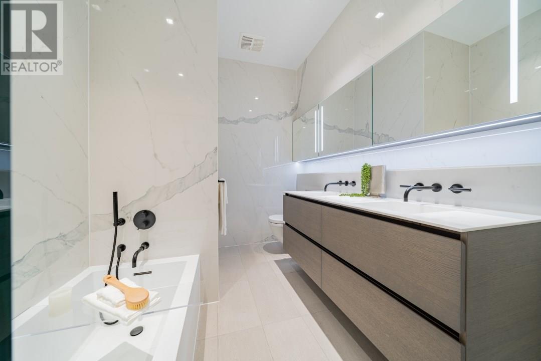 Photo 8 of 2603 620 Cardero Street, Vancouver BC