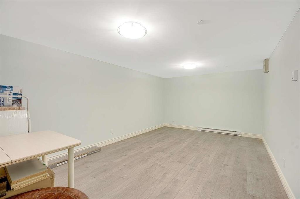 13668 NORTH BLUFF ROAD, White Rock real estate listing R2985147