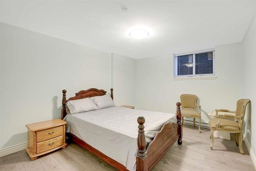 13668 NORTH BLUFF ROAD, White Rock real estate listing R2985147
