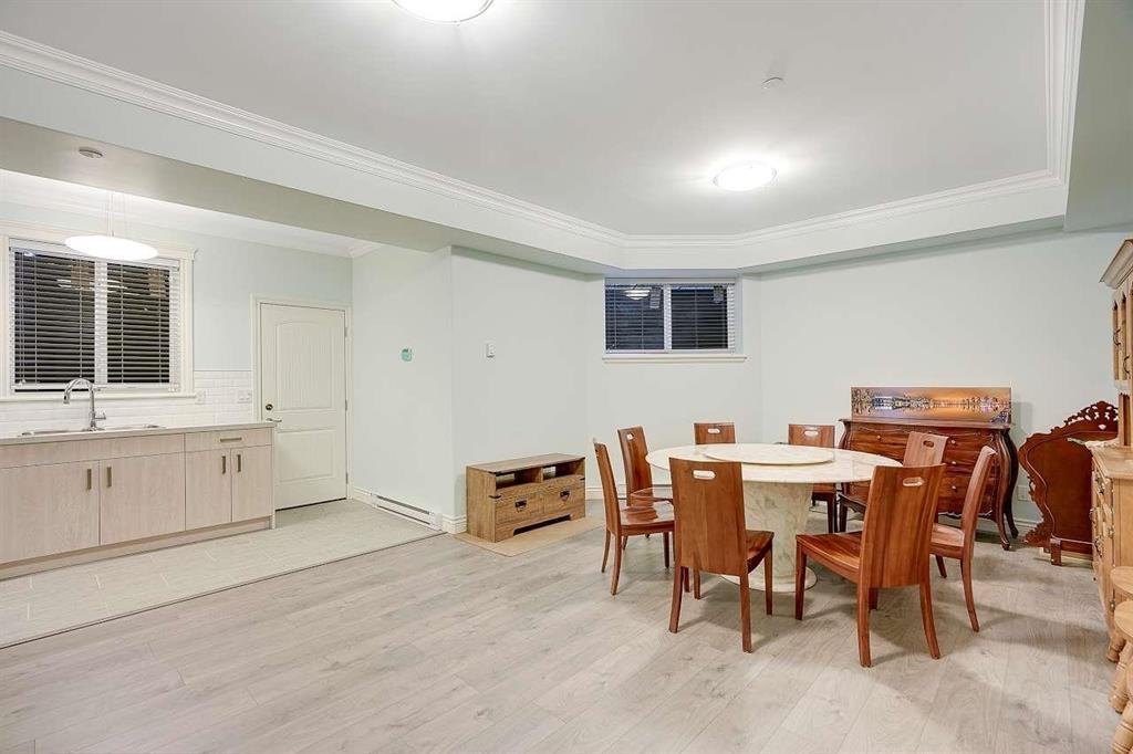 13668 NORTH BLUFF ROAD, White Rock real estate listing R2985147