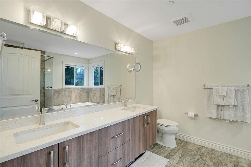 13668 NORTH BLUFF ROAD, White Rock real estate listing R2985147
