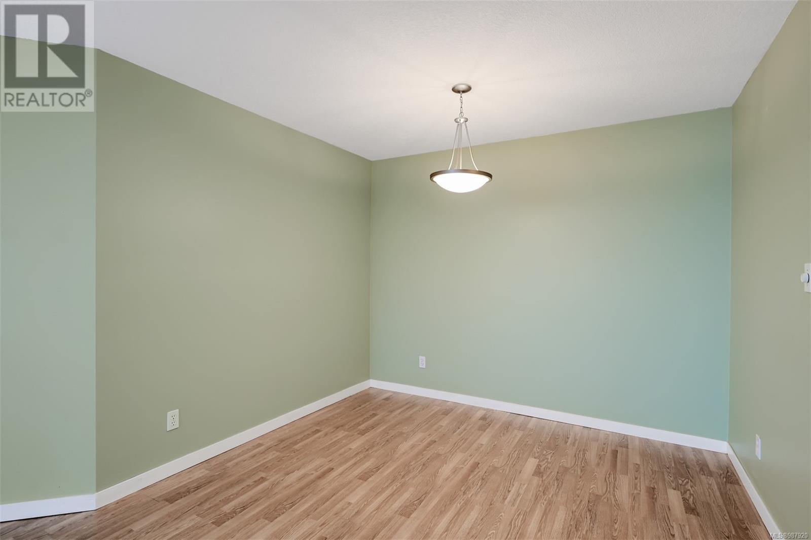 203 1710 Fort Street, Victoria