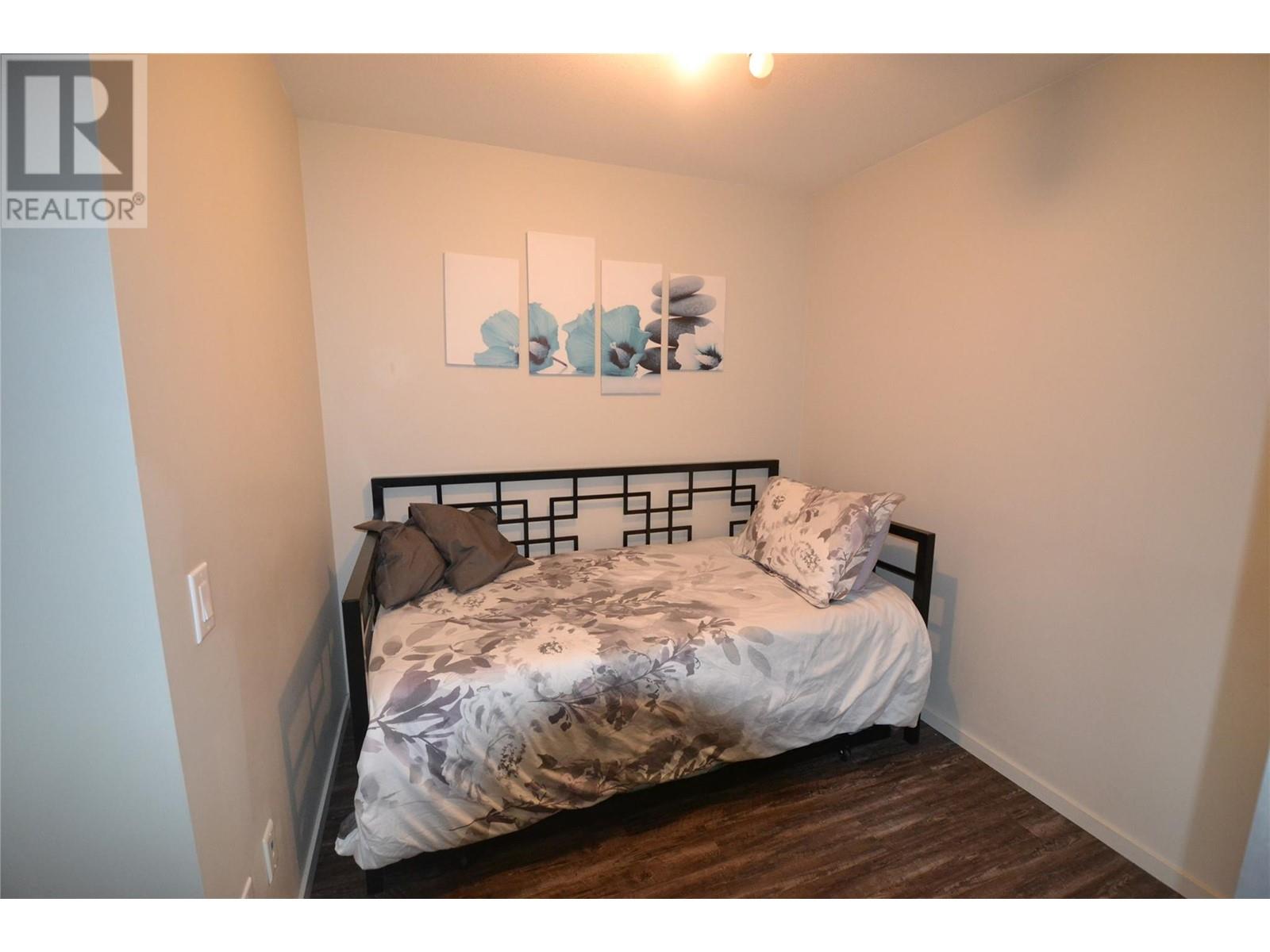 Photo 3 of 1290 St Paul Street Unit 505, Kelowna BC