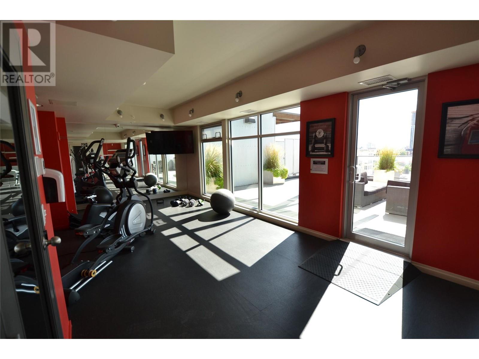 Photo 11 of 1290 St Paul Street Unit 505, Kelowna BC