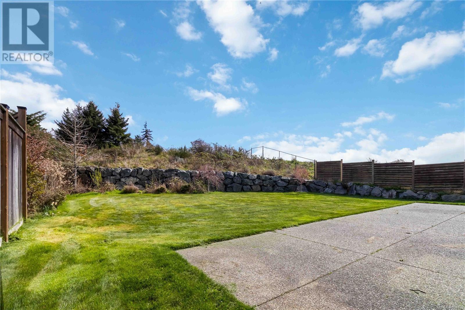 2487 Anthony Pl, Sooke