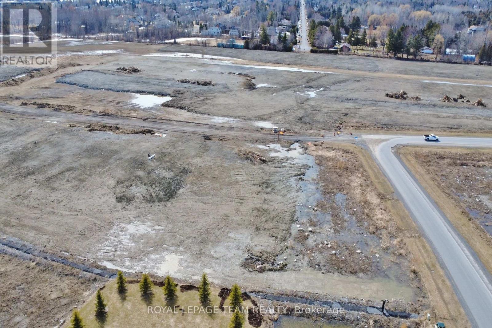 Photo 15 of 6715 Still Meadow Way, Ottawa ON