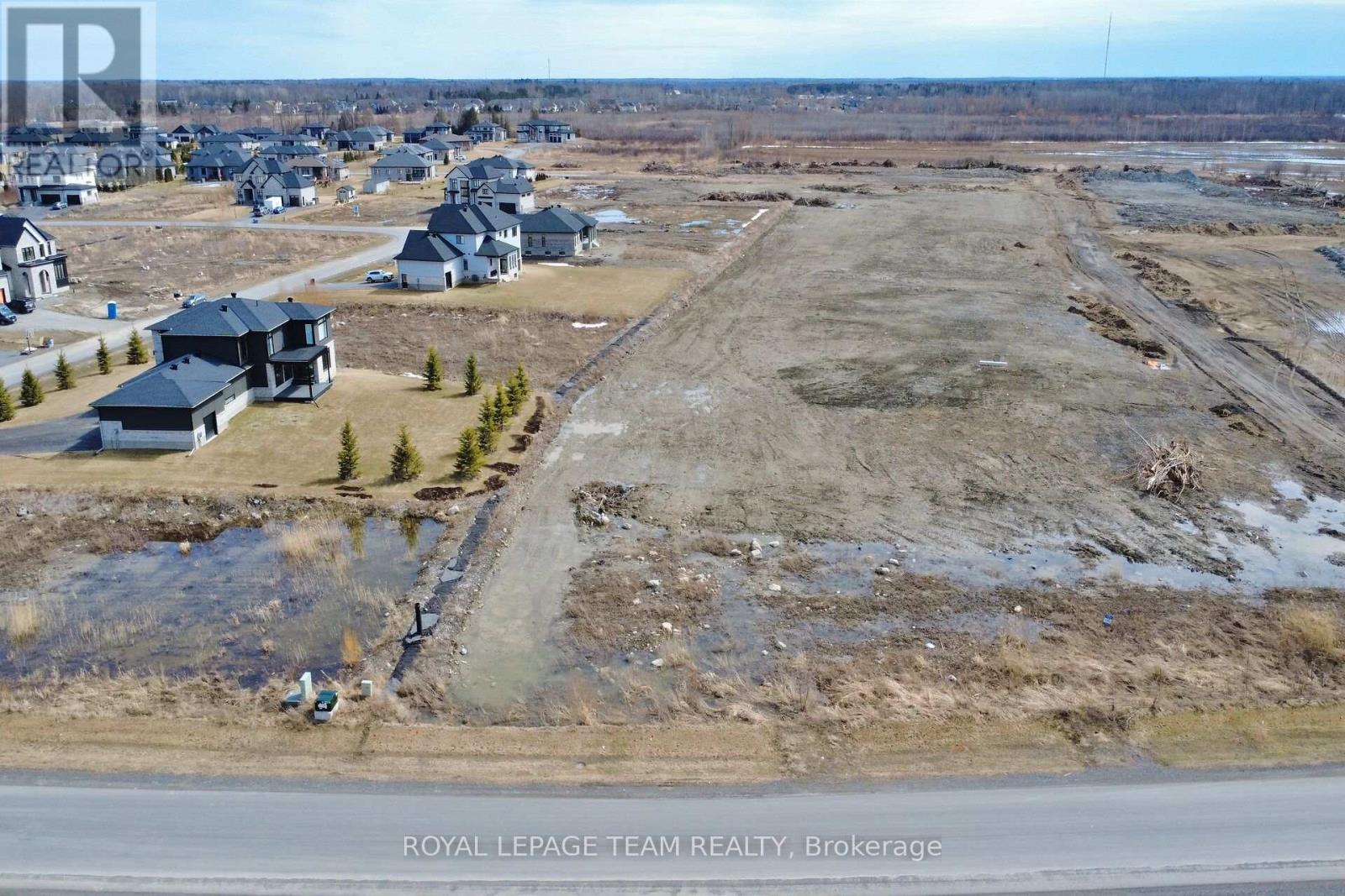 Photo 19 of 6715 Still Meadow Way, Ottawa ON