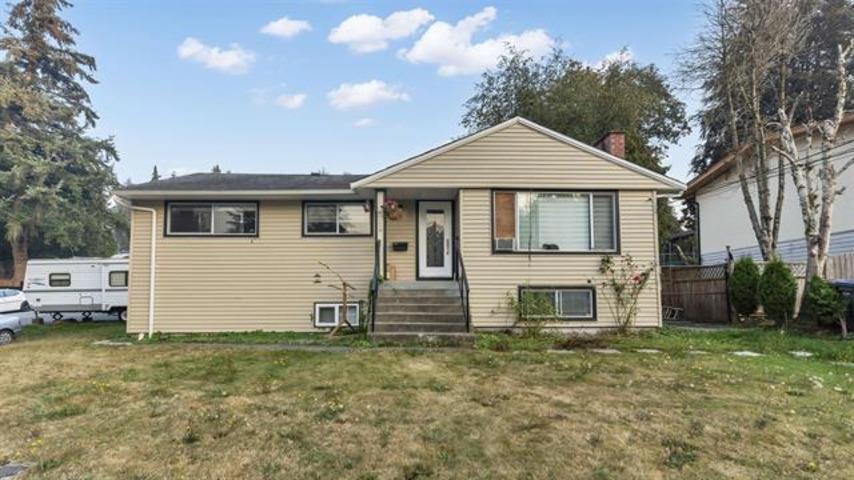 Photo 5 of 11352 Glen Avon Drive, Surrey BC
