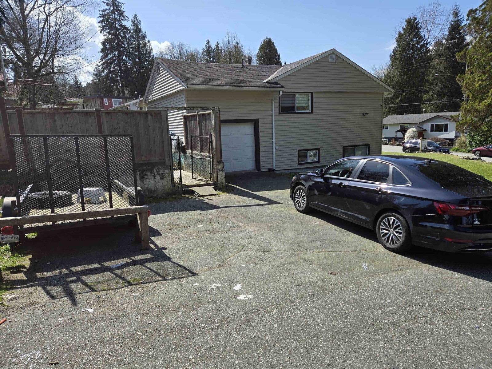 Photo 11 of 11352 Glen Avon Drive, Surrey BC