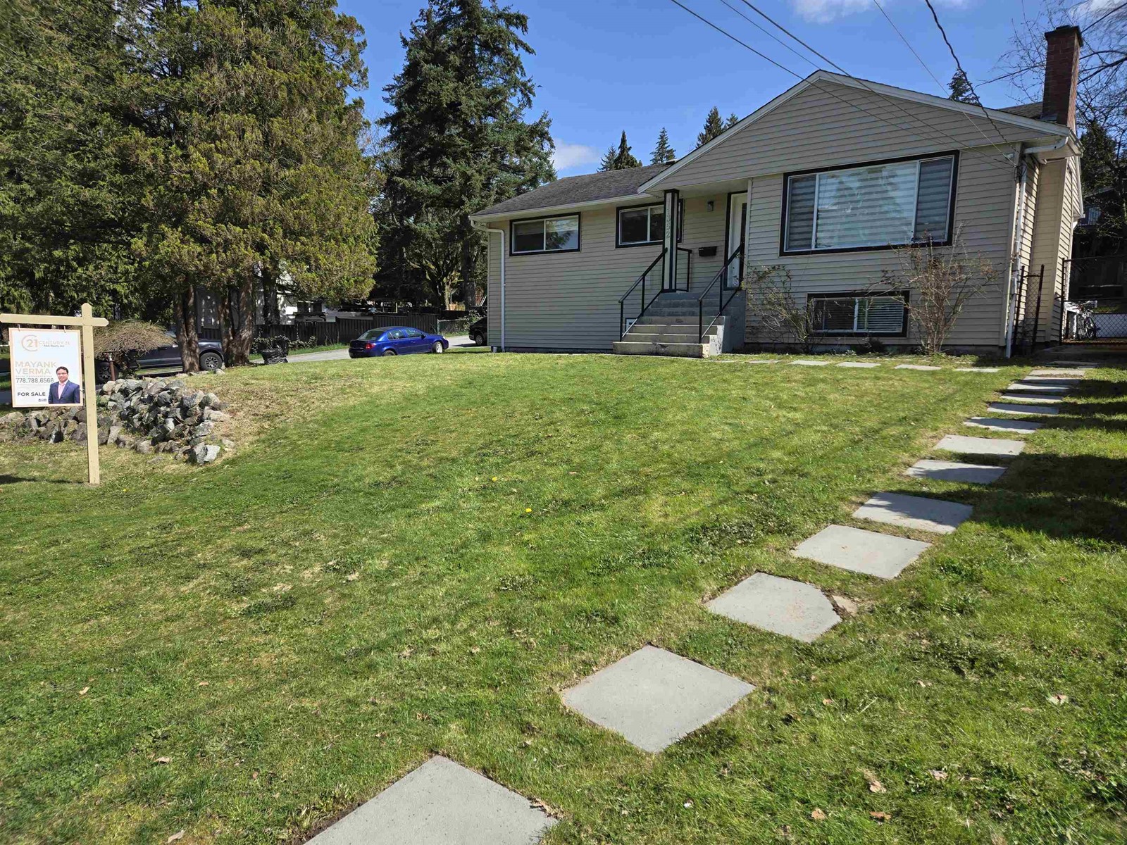 Photo 6 of 11352 Glen Avon Drive, Surrey BC