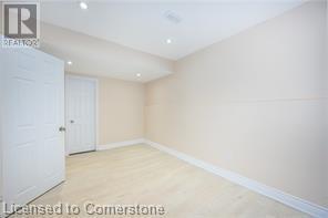 Photo 31 of 48 Larchwood Circle, Welland ON