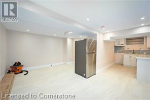 Photo 37 of 48 Larchwood Circle, Welland ON