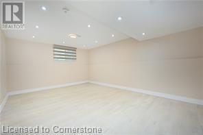 Photo 41 of 48 Larchwood Circle, Welland ON