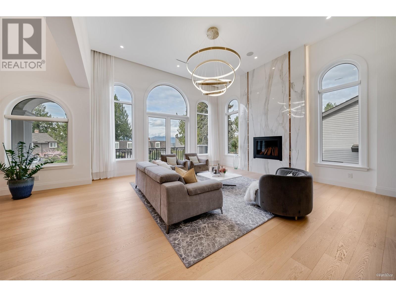 Photo 5 of 7415 Lambeth Drive, Burnaby BC