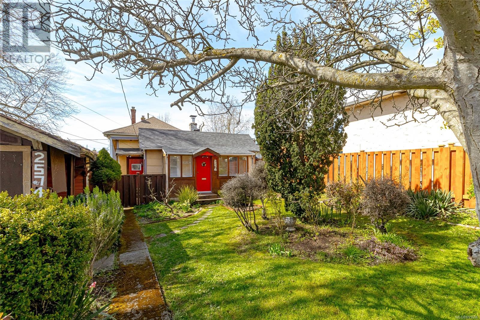  2574 Cook Street, Victoria