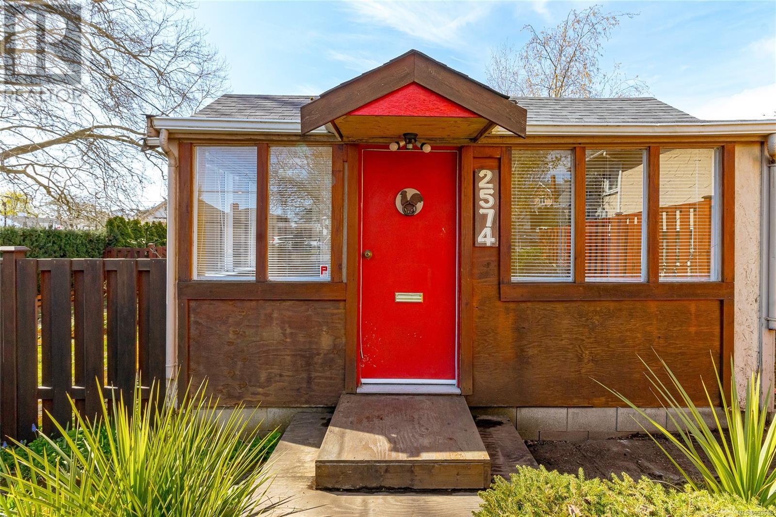  2574 Cook Street, Victoria