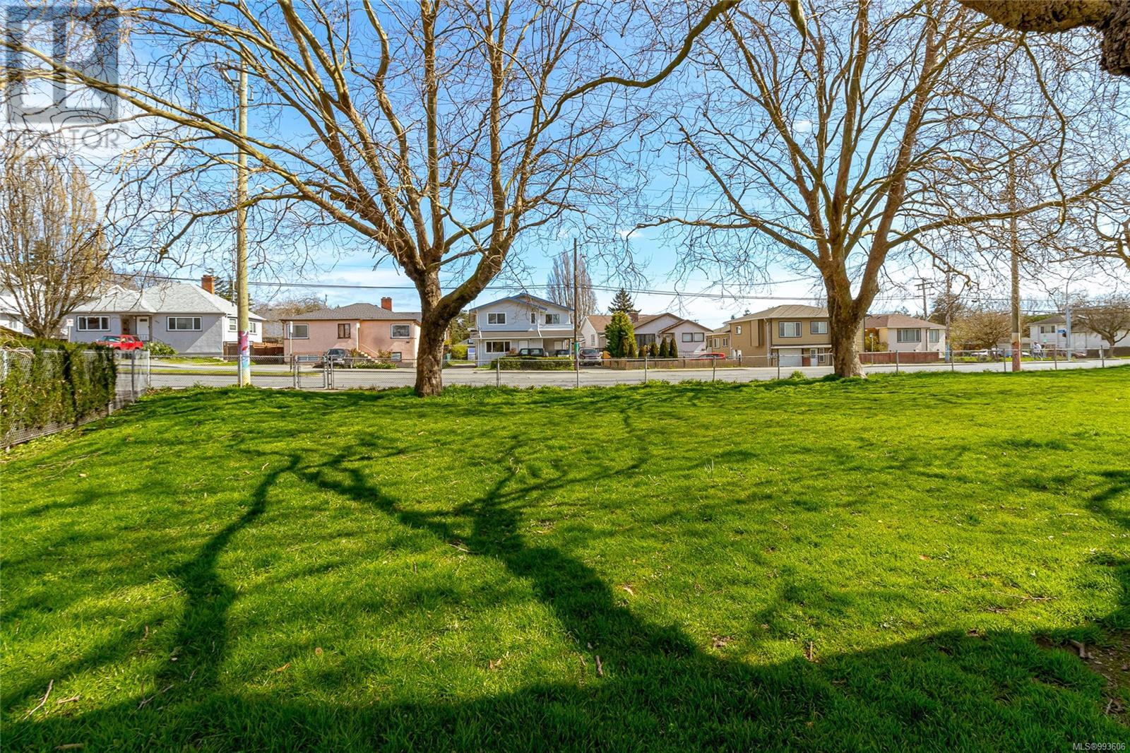  2574 Cook Street, Victoria