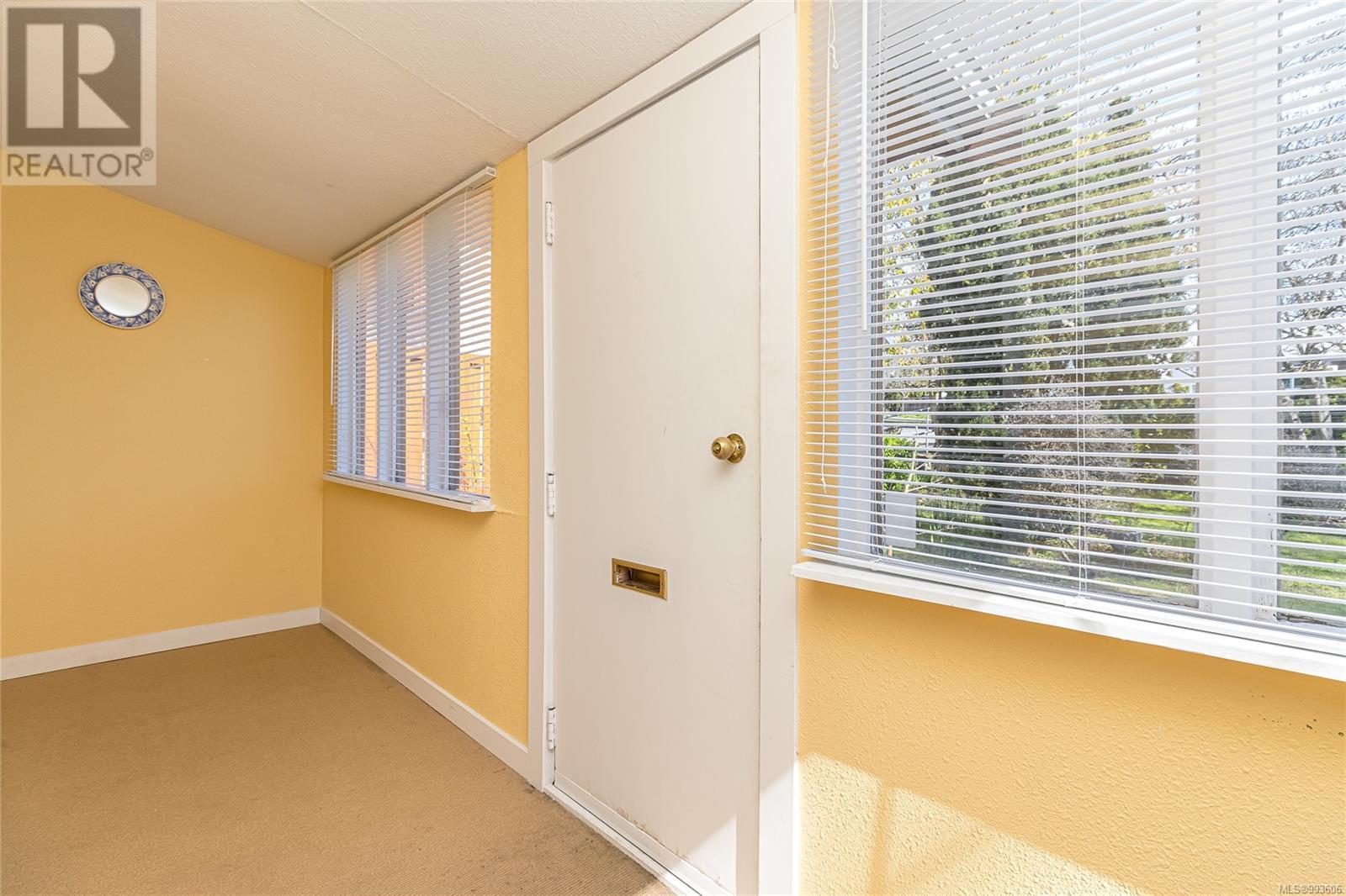 2574 Cook Street, Victoria