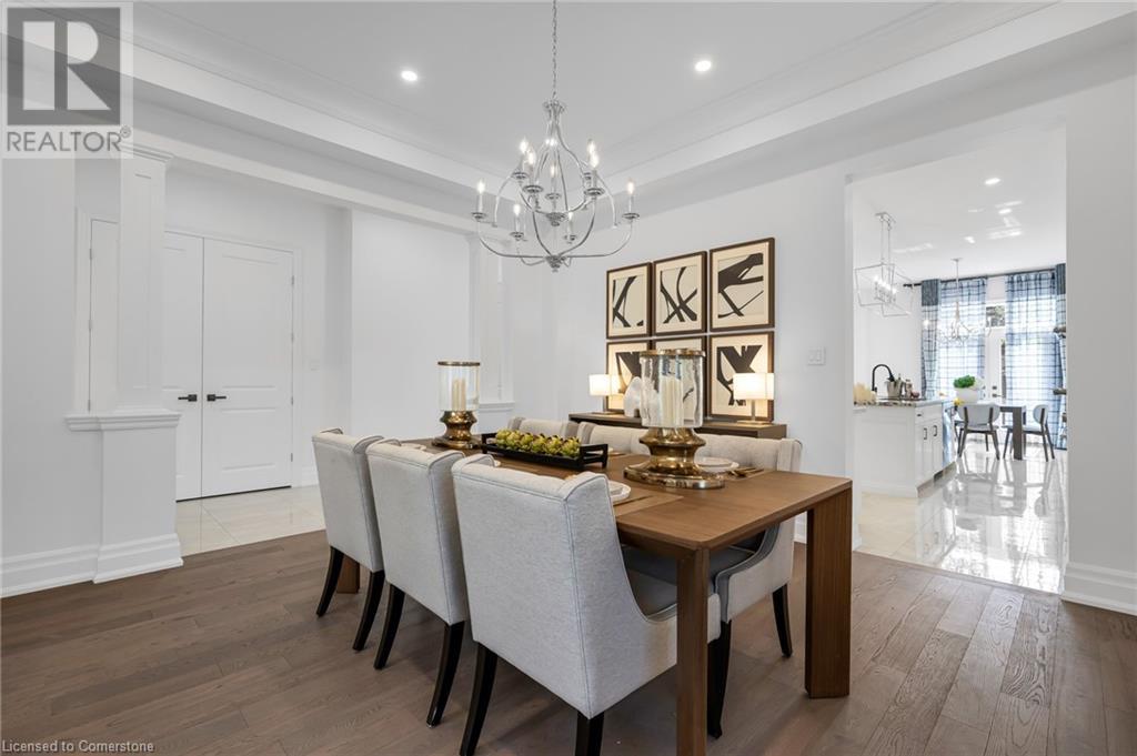 Photo 5 of 18 Legacy Lane, Hamilton ON