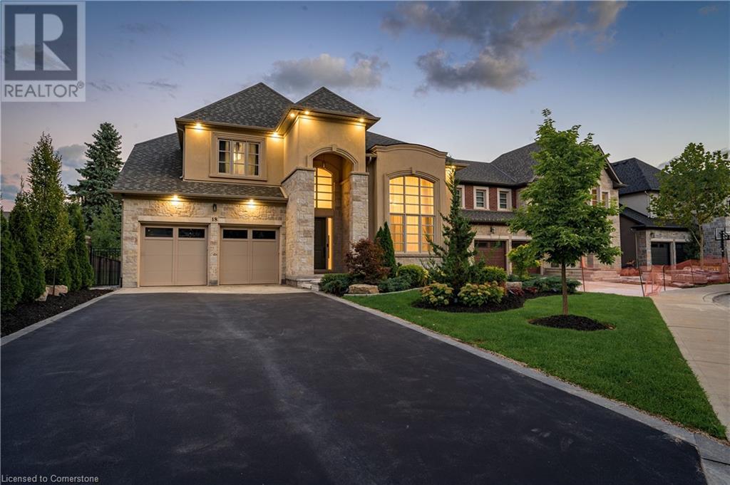 Photo 17 of 18 Legacy Lane, Hamilton ON