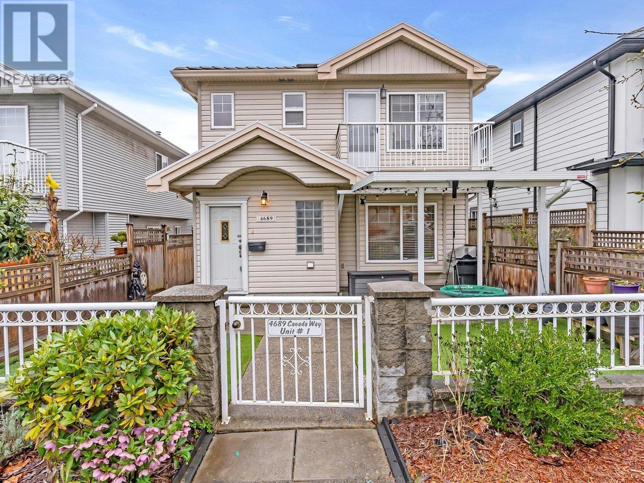 1 4689 CANADA WAY, Burnaby
