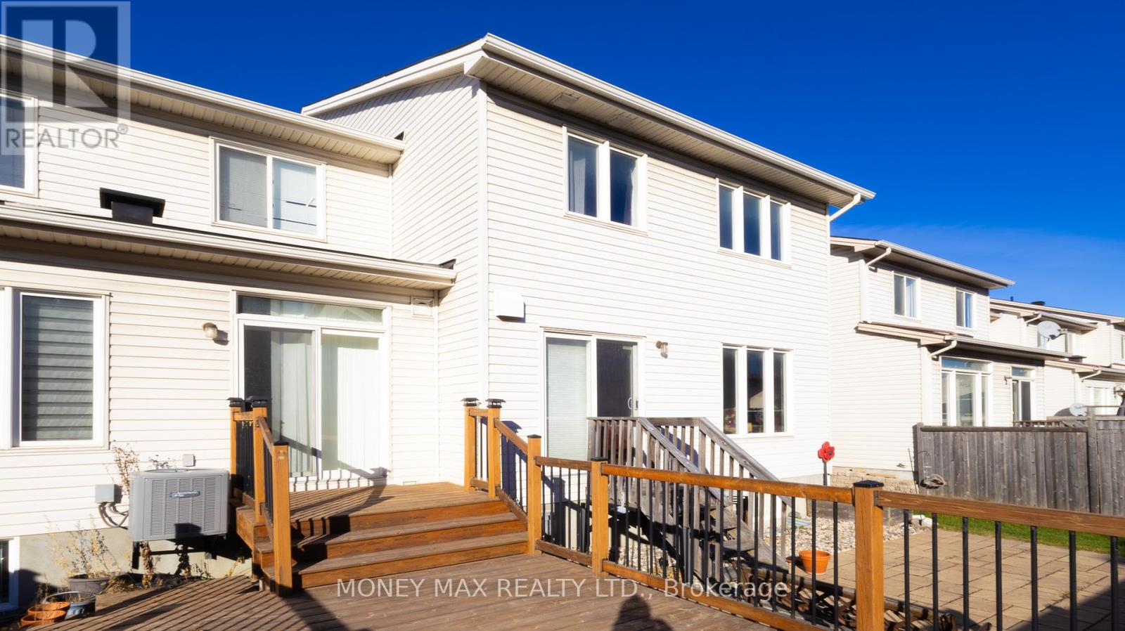 Photo 26 of 39 Chesapeake Crescent, Ottawa ON