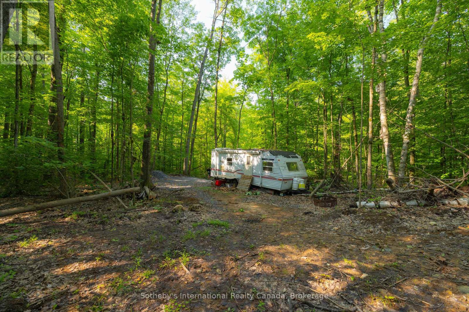 Photo 18 of 109 Jean Marie Road, Seguin ON