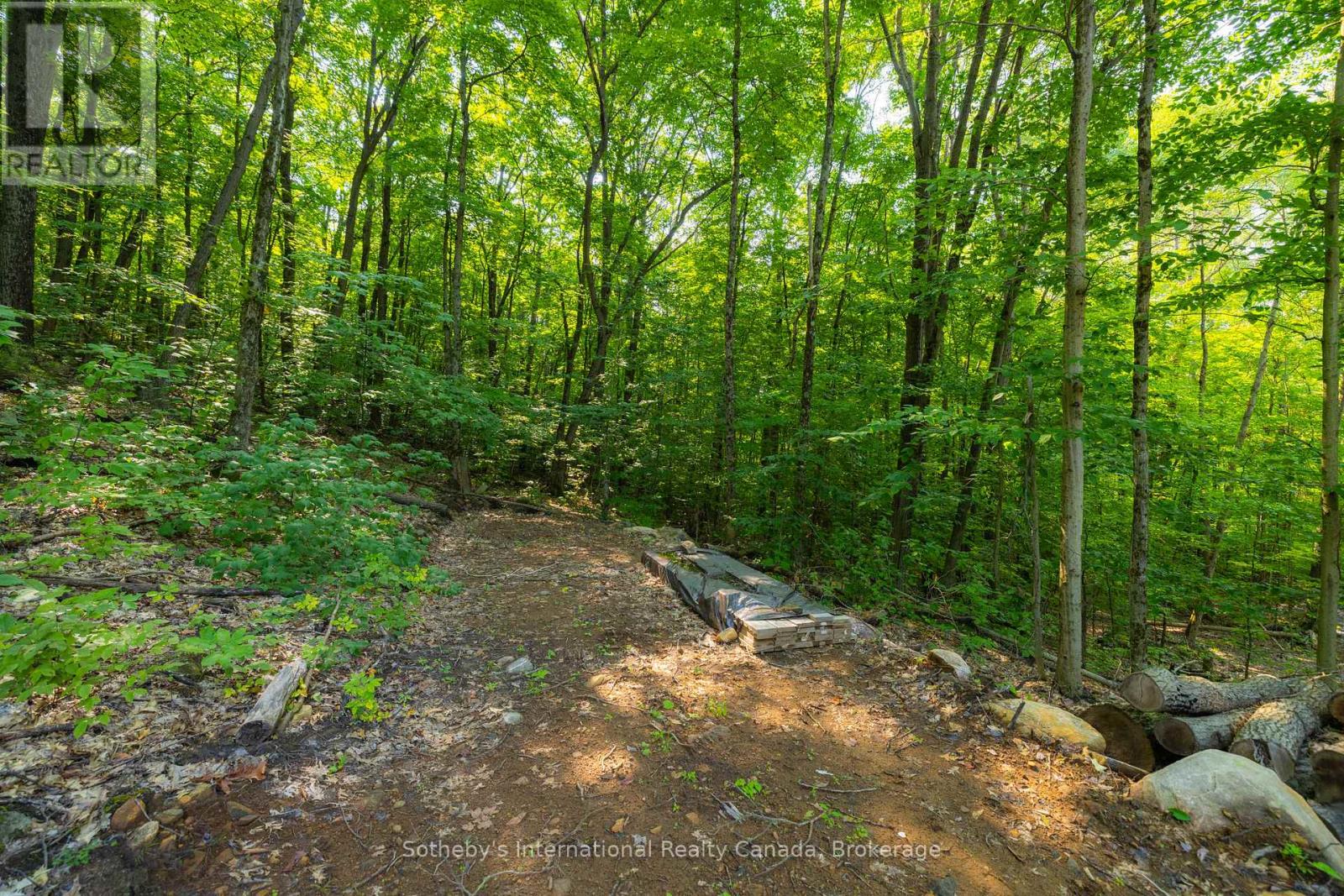 Photo 13 of 109 Jean Marie Road, Seguin ON