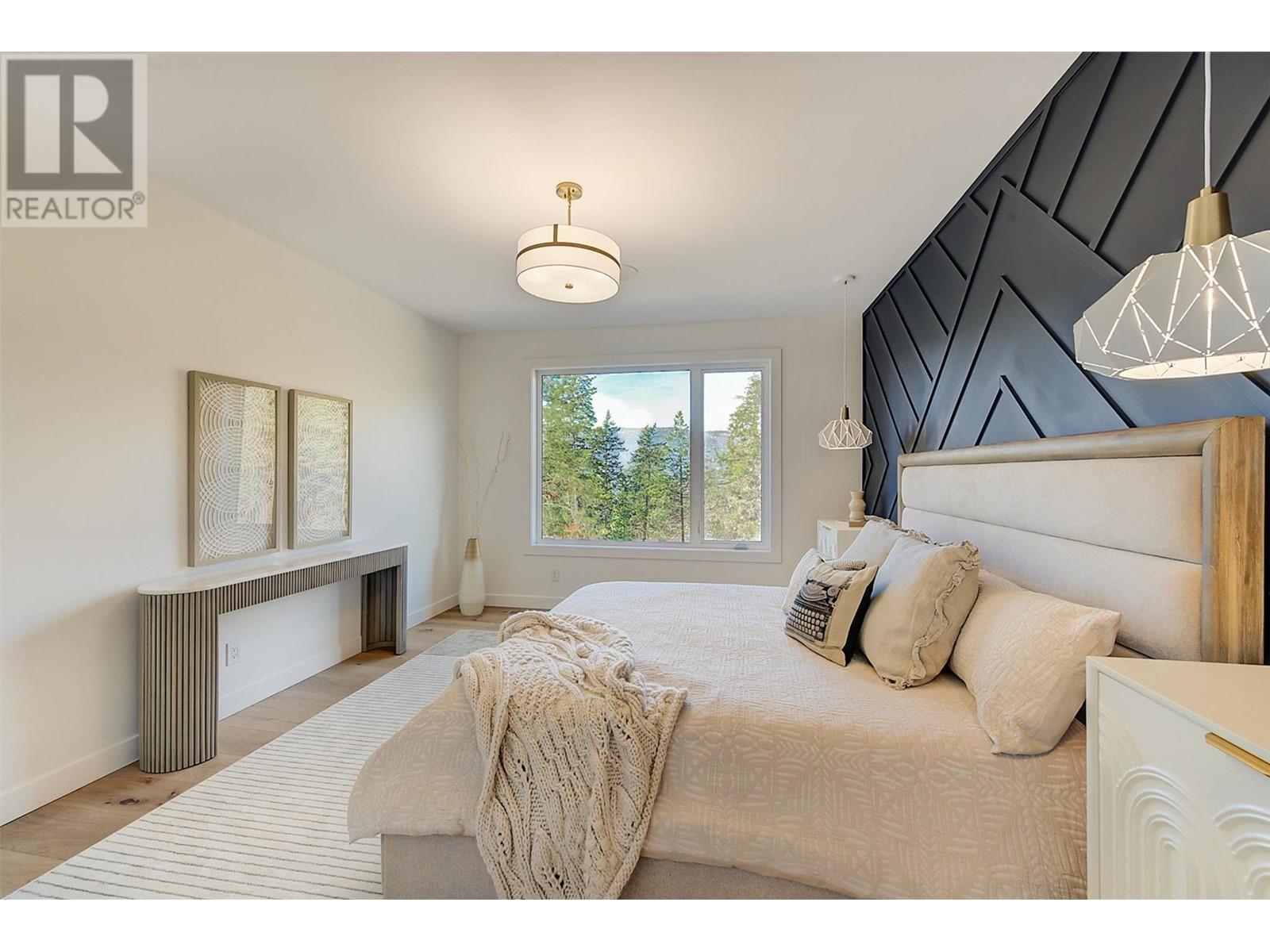  10198 Beacon Hill Drive, Lake Country