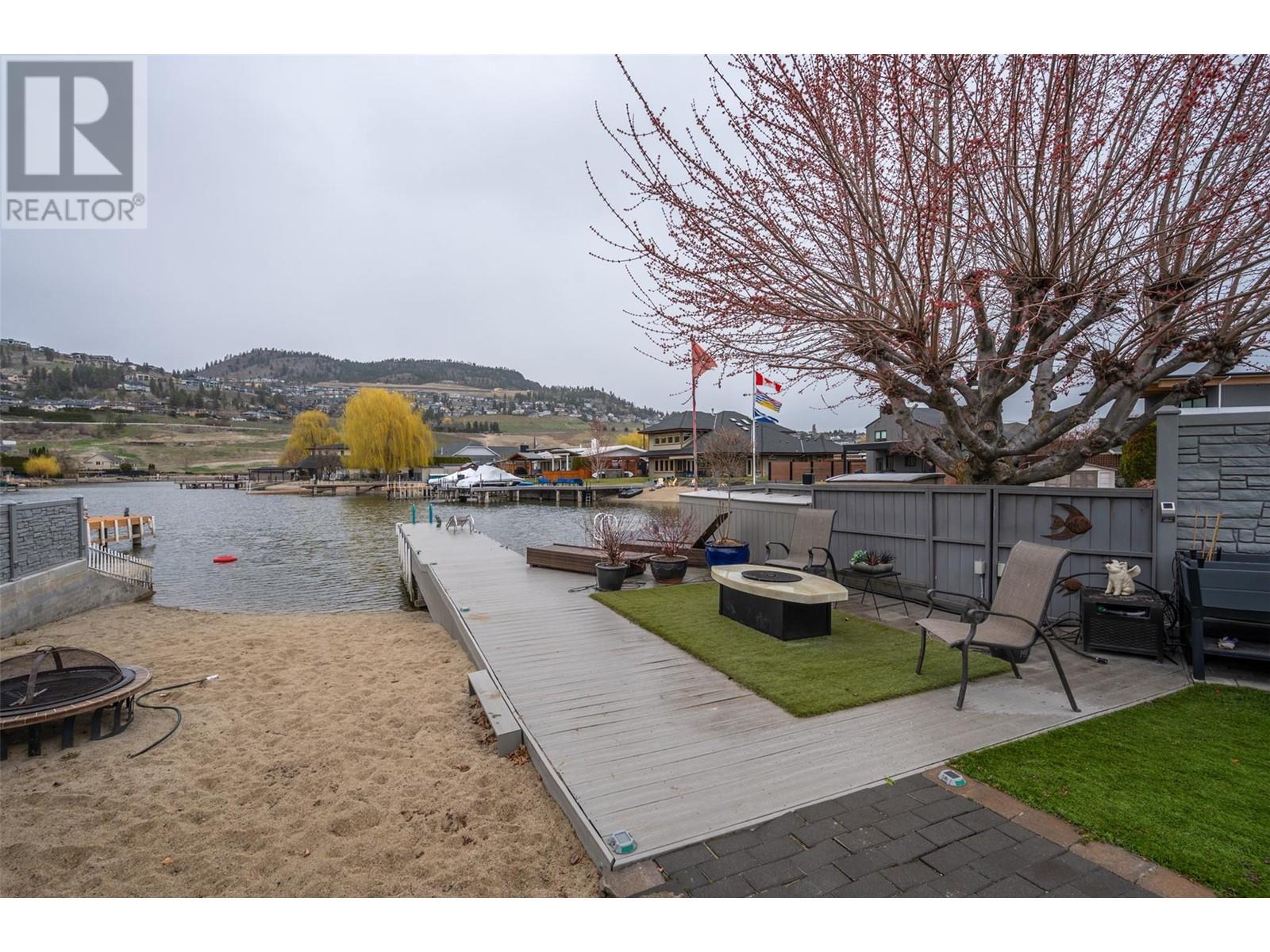  1362 Green Bay Road, West Kelowna