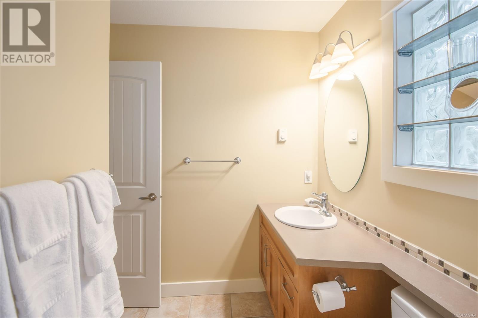 Photo 21 of 166 1080 Resort Dr, Parksville BC