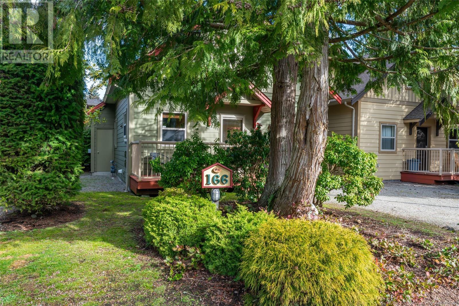 Photo 2 of 166 1080 Resort Dr, Parksville BC