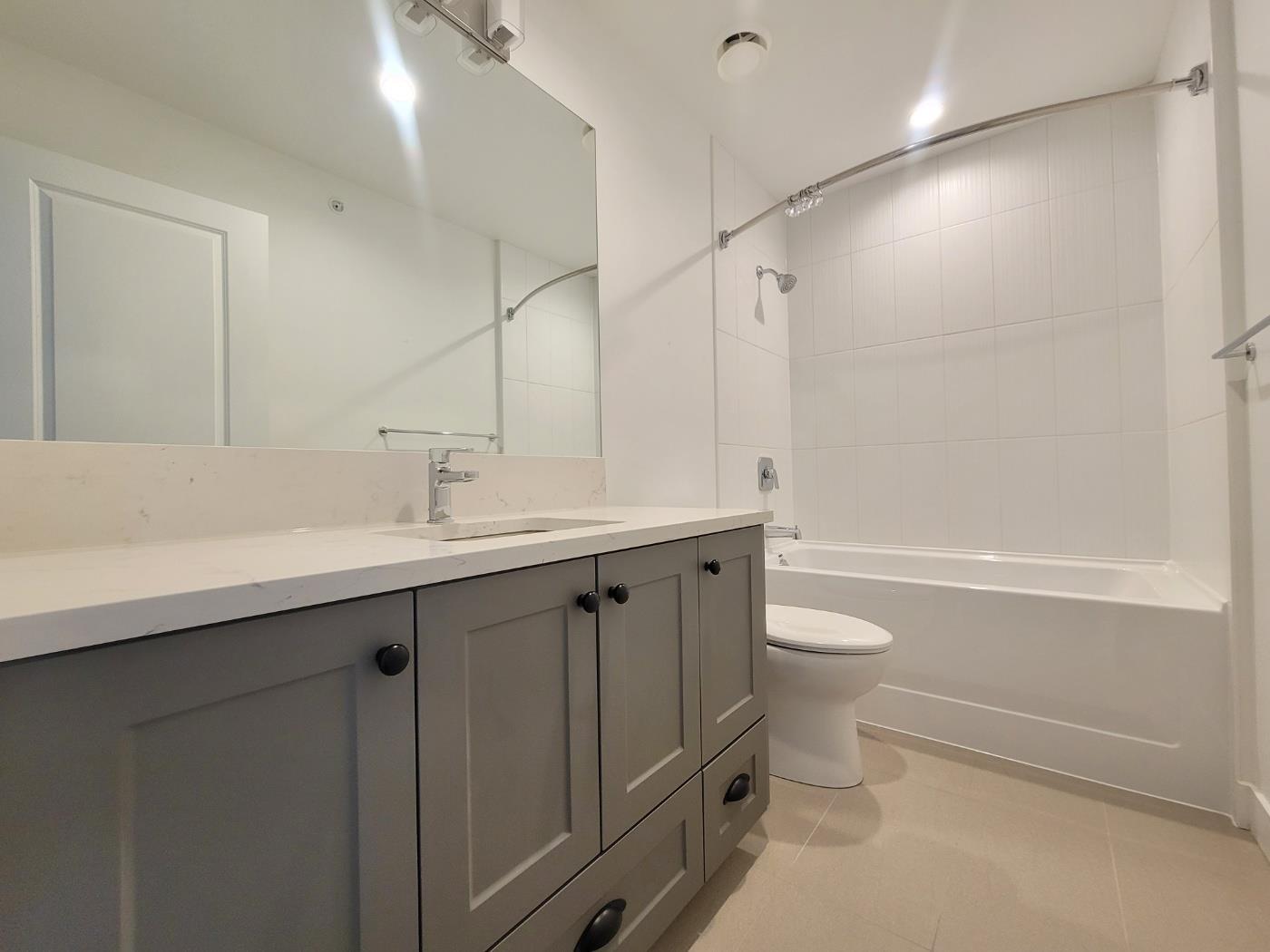 Photo 13 of 50 20487 65 Avenue, Langley BC