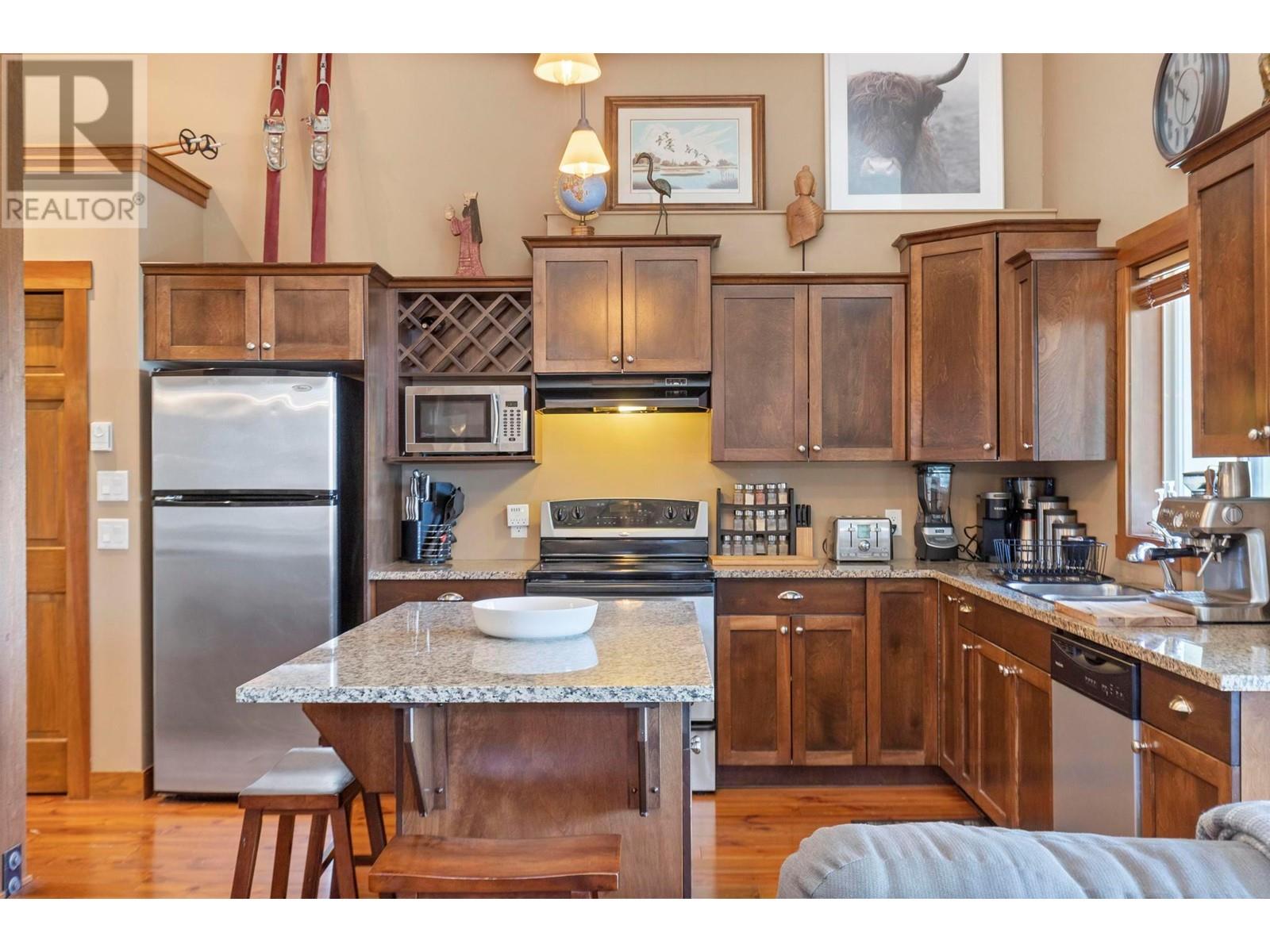 4 4939 Snow Pines Road, Big White