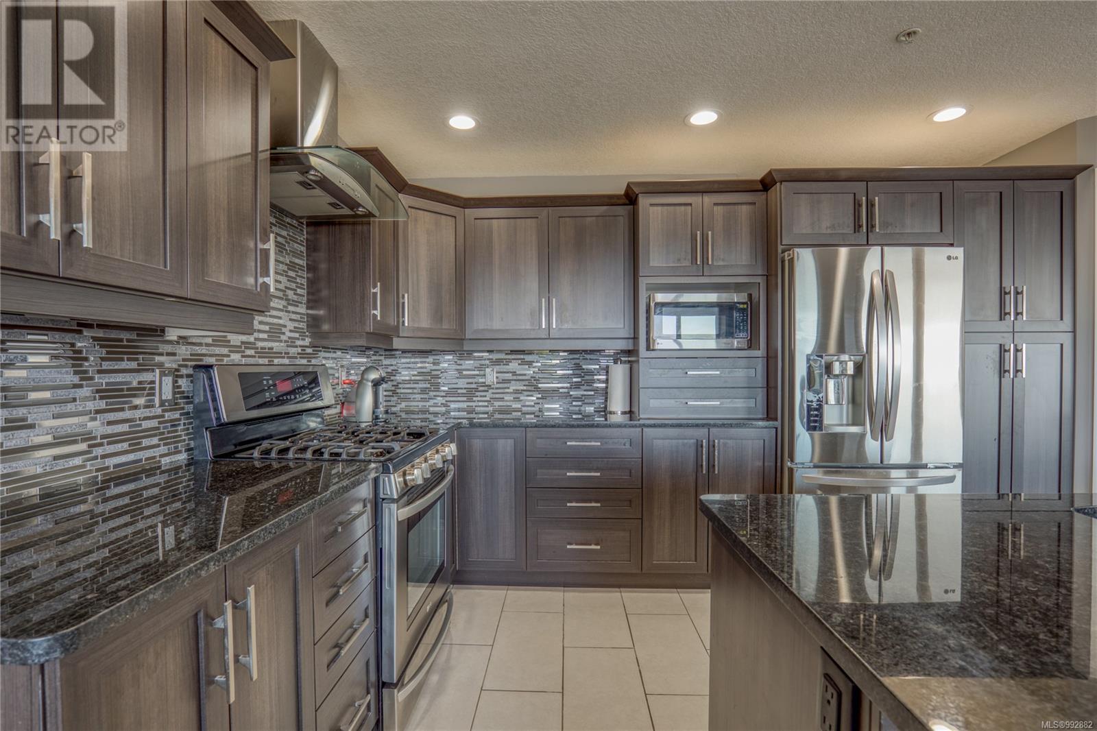 3395 EDGEWOOD DR - Image 15
