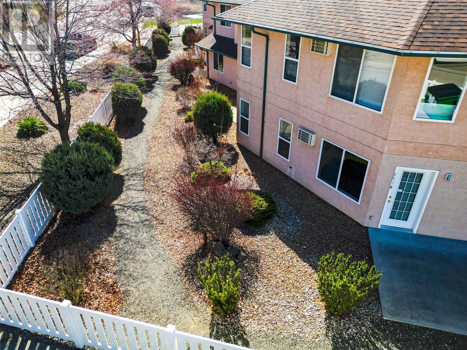 6514 Meadows Drive Unit# 12, Oliver
