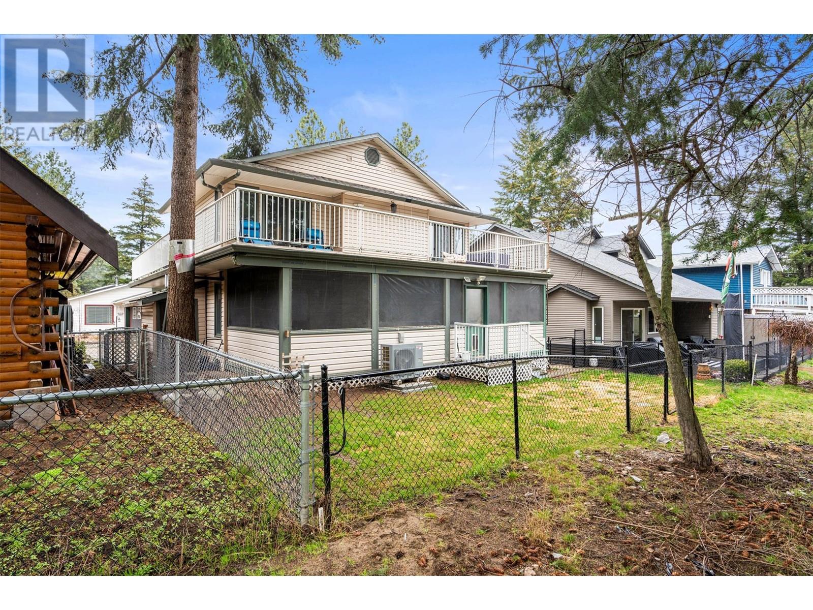  164 Falcon Avenue, Vernon