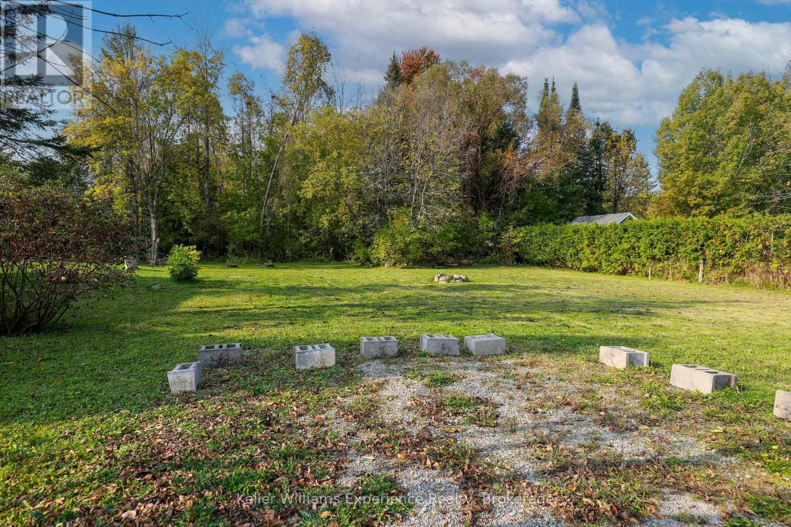 Photo 11 of 518 First Avenue, Tay ON