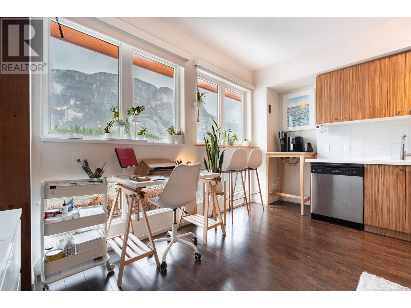 206 37841 CLEVELAND AVENUE, Squamish real estate listing R2986185