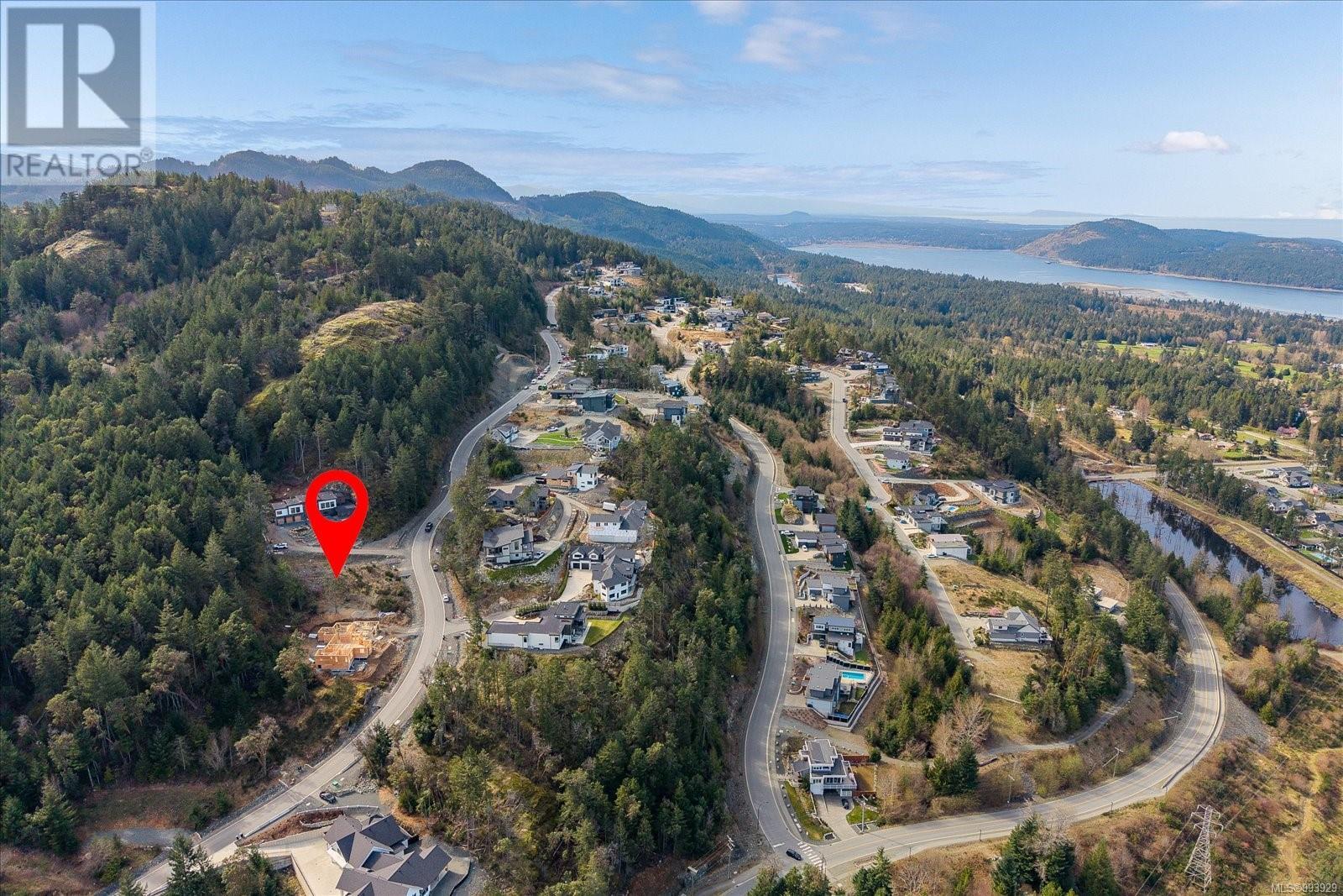 Photo 6 of 5055 Broad Ridge Pl, Lantzville BC