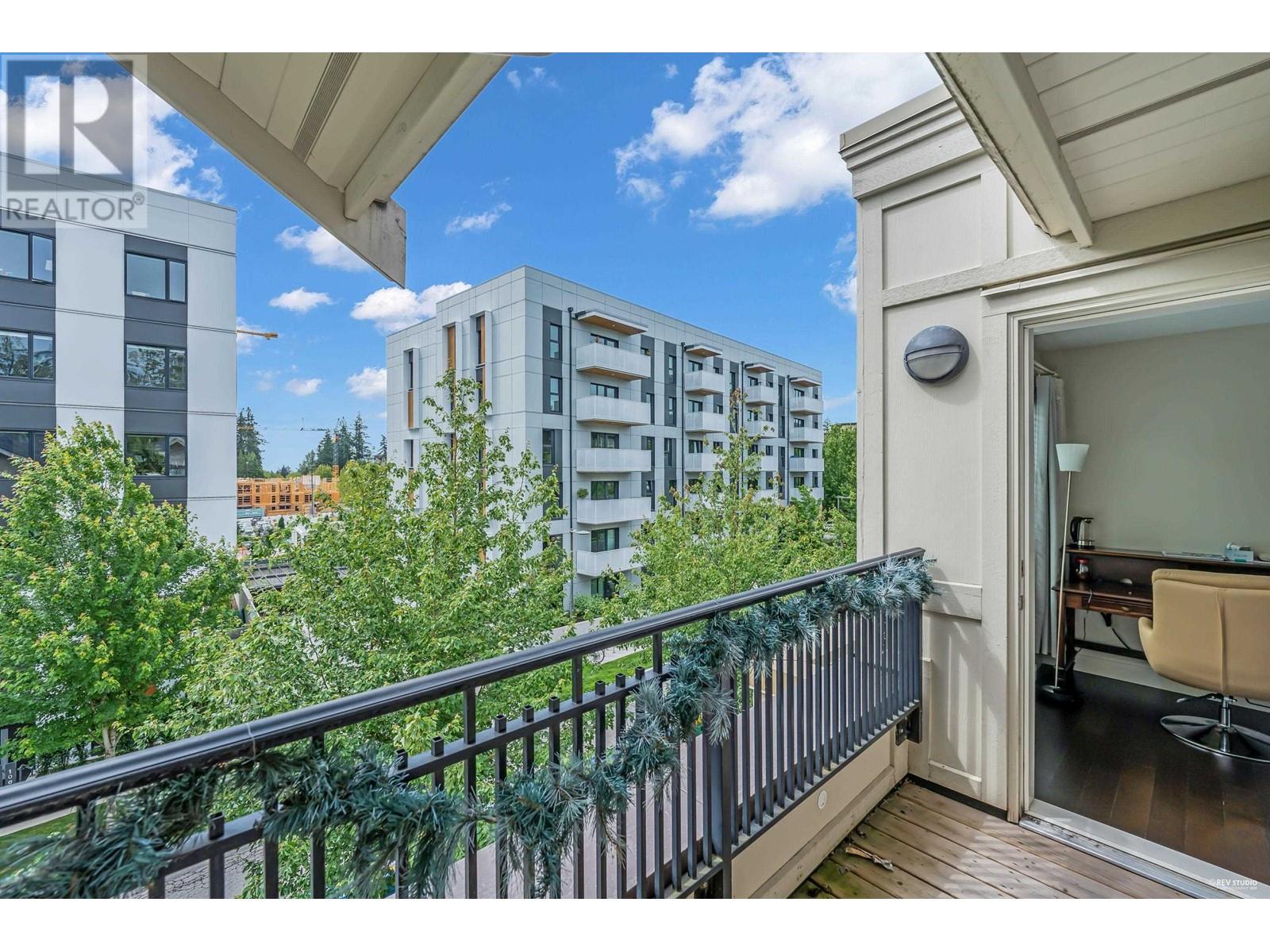 2 5879 GRAY AVENUE, Vancouver