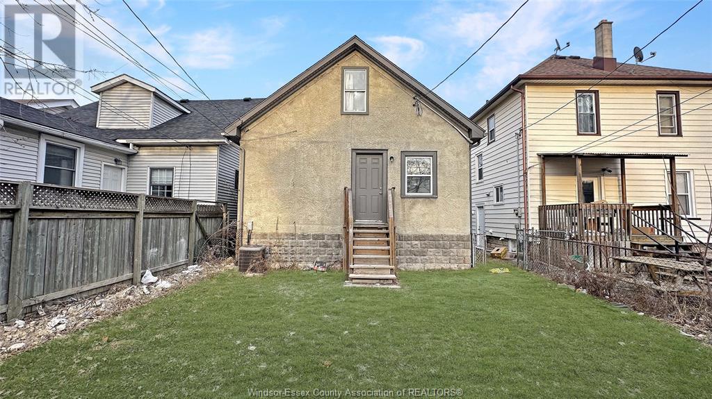 Photo 15 of 211 Josephine, Windsor ON