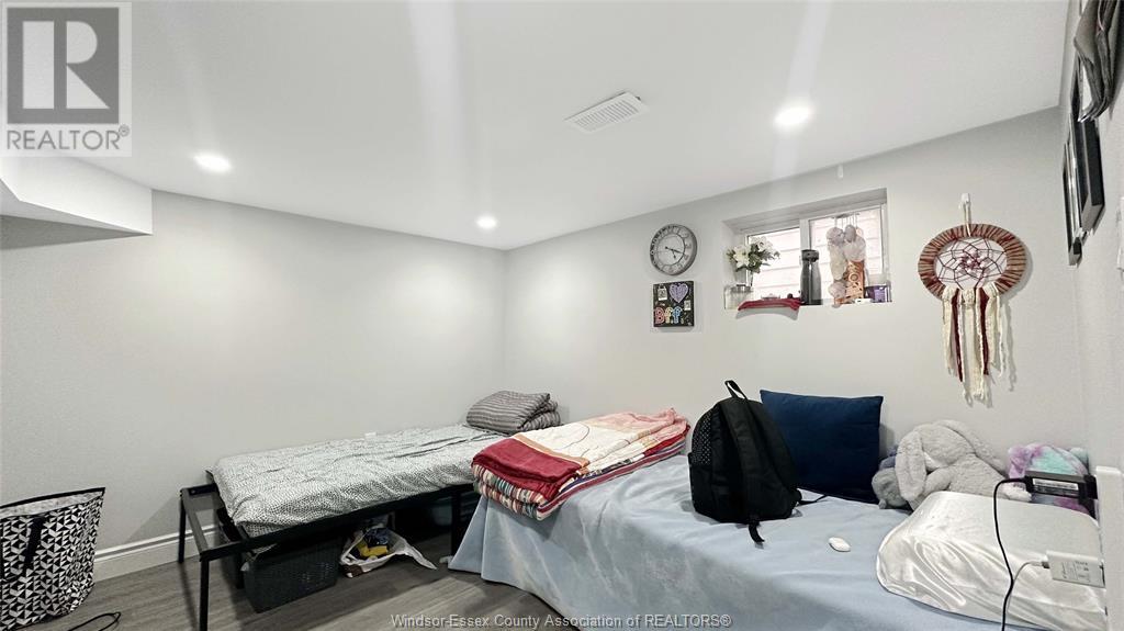 Photo 13 of 211 Josephine, Windsor ON