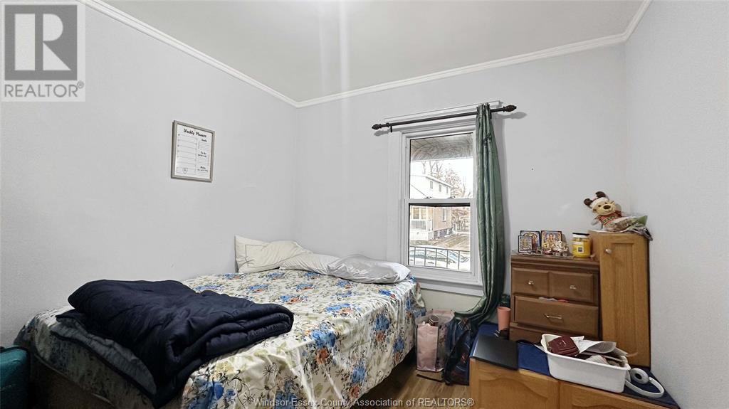 Photo 8 of 211 Josephine, Windsor ON