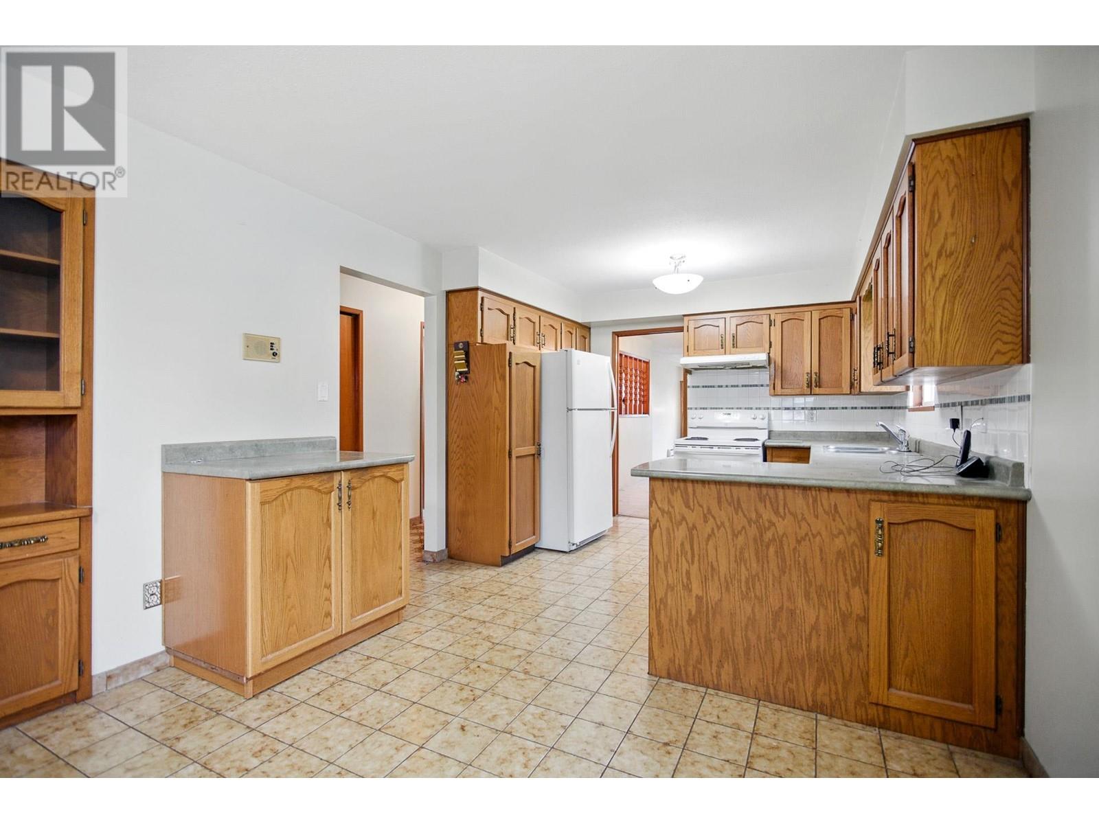 Photo 12 of 5878 Ormidale Street, Vancouver BC