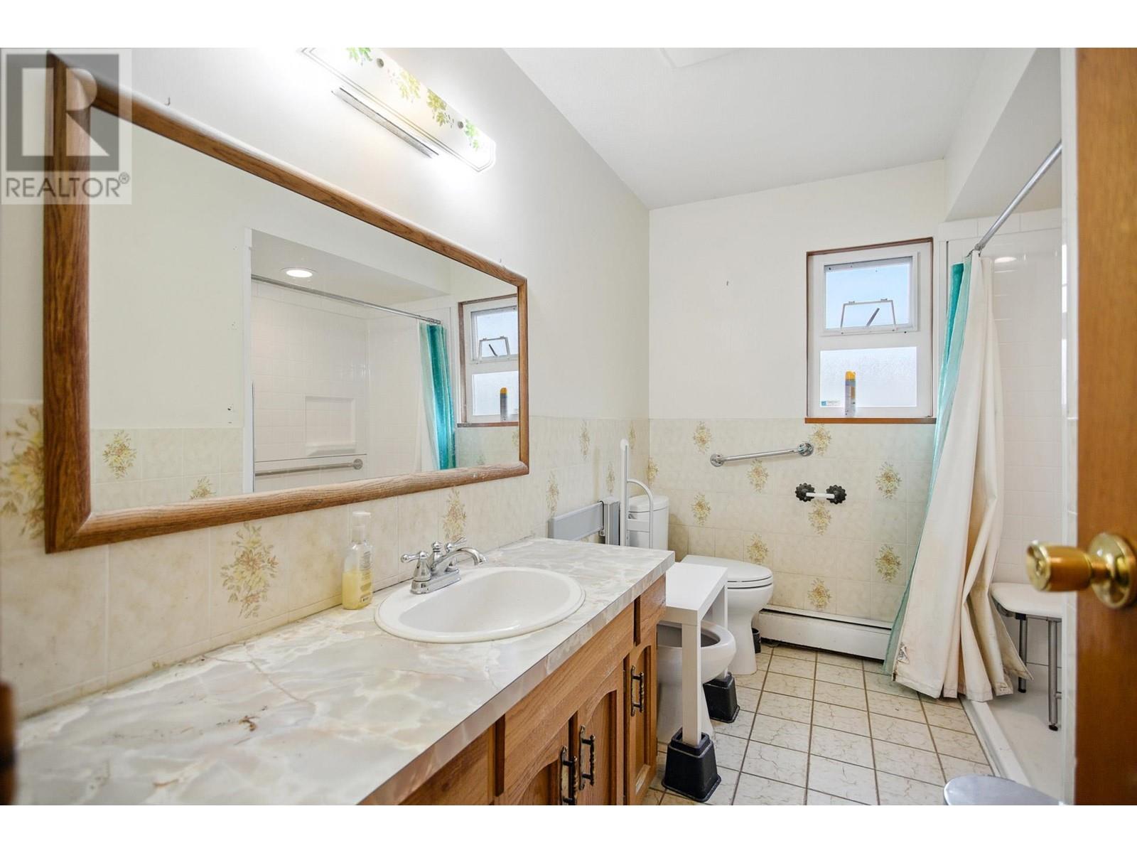 Photo 16 of 5878 Ormidale Street, Vancouver BC