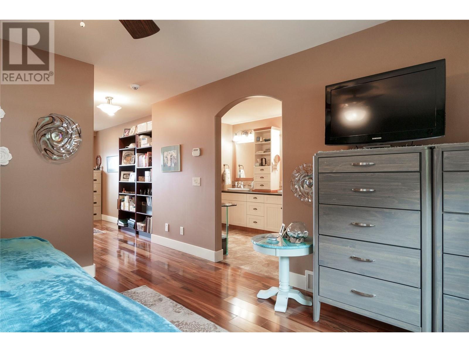 Photo 31 of 4320 14 Street Ne, Salmon Arm BC