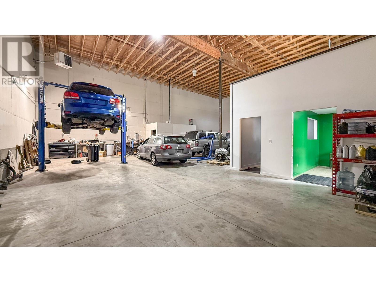  2842 Fenwick Road, Kelowna